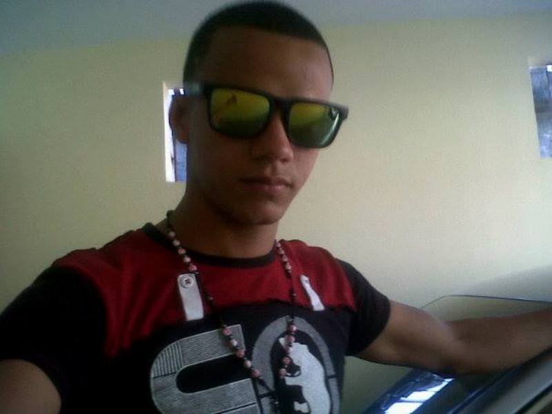Date this pretty Dominican Republic man Luis antonio from La Vega DO19570