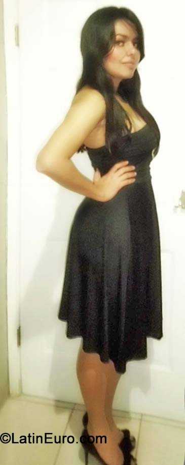 Date this cute Honduras girl Vale from San Perdo Sula HN1139