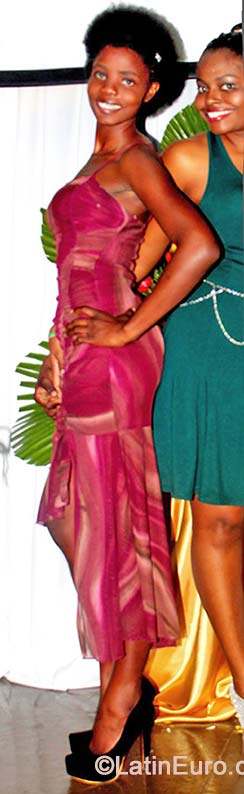 Date this georgeous Jamaica girl Sharie from Mandeville JM1783