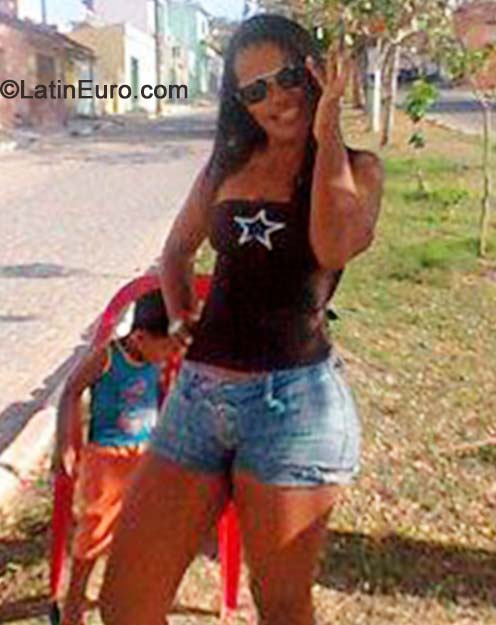 Date this georgeous Brazil girl Andreima from Caruaru BR8923