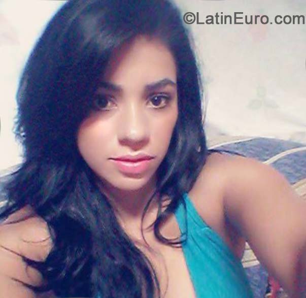 Date this hard body Honduras girl Carolina from San Pedro Sula HN1155
