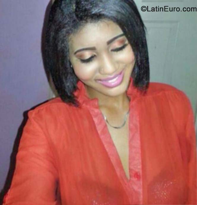 Date this hard body Jamaica girl Grace Tia from Kingston JM1795