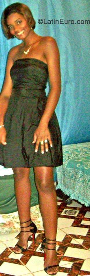 Date this hard body Brazil girl Luciana from Rio de Janeiro BR8936