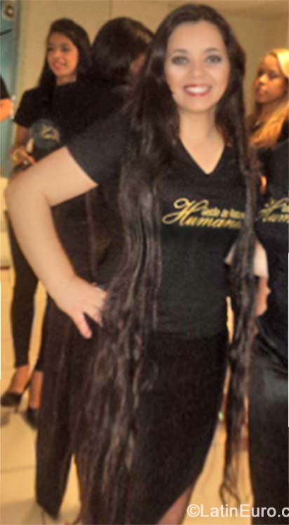 Date this nice looking Brazil girl Daiana from Belo Horizonte BR8938