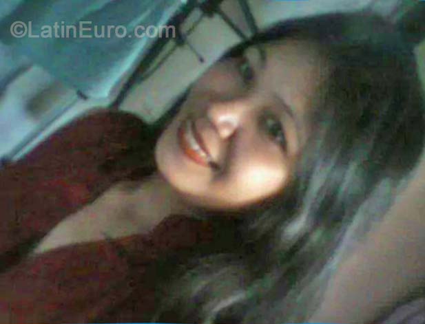 Date this tall Philippines girl Monena from Manila PH667