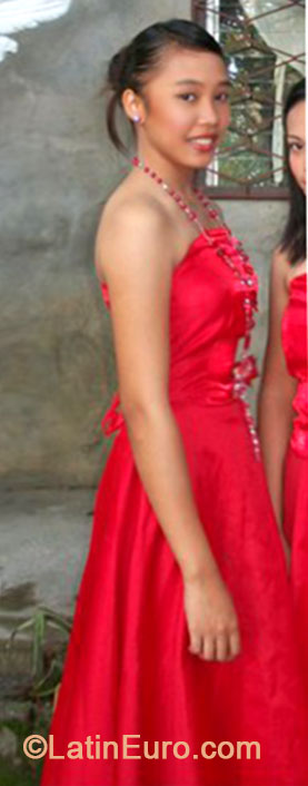 Date this stunning Philippines girl Jessa from Santiago City PH680