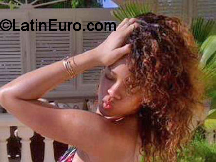 Date this attractive Brazil girl Denizia from Sao Paulo BR8988