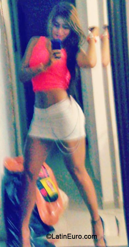 Date this lovely Colombia girl Lina luna from Cali CO16109
