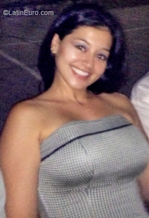 Date this stunning Colombia girl Angie from Villavicencio CO16118