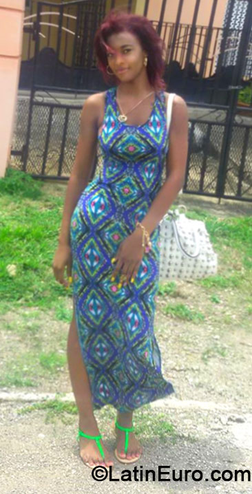 Date this fun Jamaica girl Shanice from Kingston JM1833