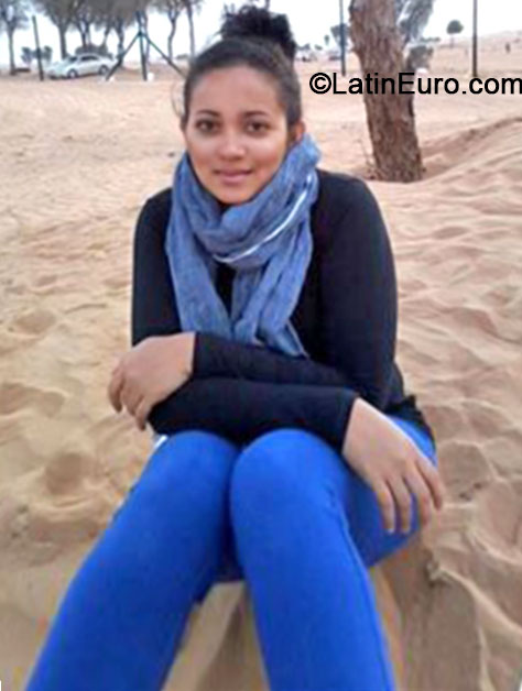 Date this charming Philippines girl Ashley from Olongapo PH694