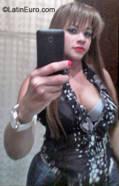 Date this young Dominican Republic girl EMILCY from Santo Domingo DO56540