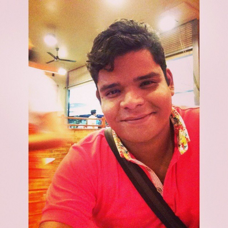 Date this tall Colombia man Juan camilo from Santa Marta CO16164