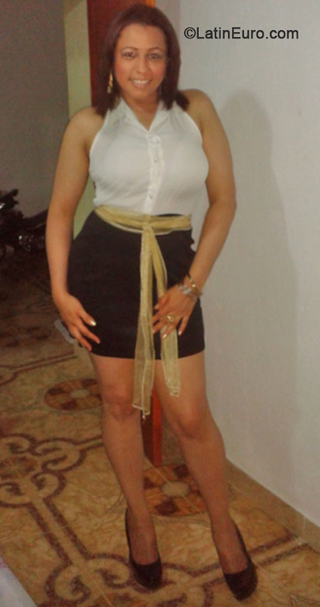 Date this passionate Colombia girl MARGARITA from Cartagena CO16812