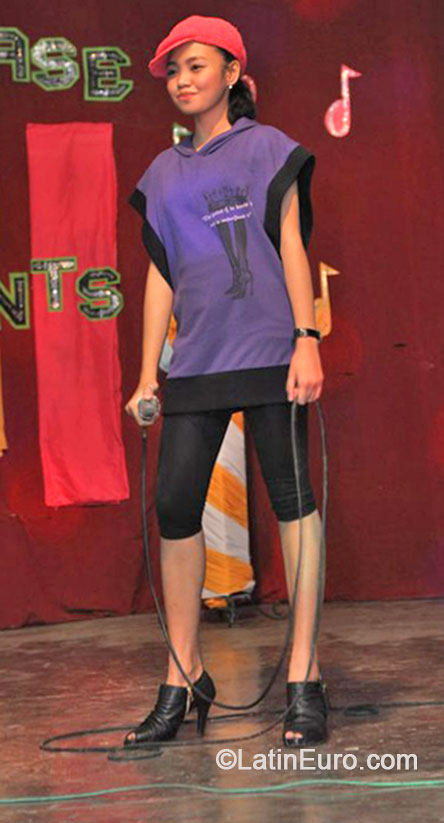 Date this hot Philippines girl Cherry Jean from Maasin PH701
