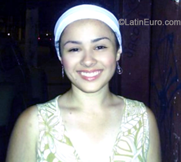 Date this passionate Brazil girl Danielle from Rio De Janeiro BR9019