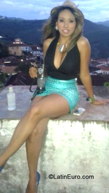 Date this fun Brazil girl Cris from Belo Horizonte BR9399