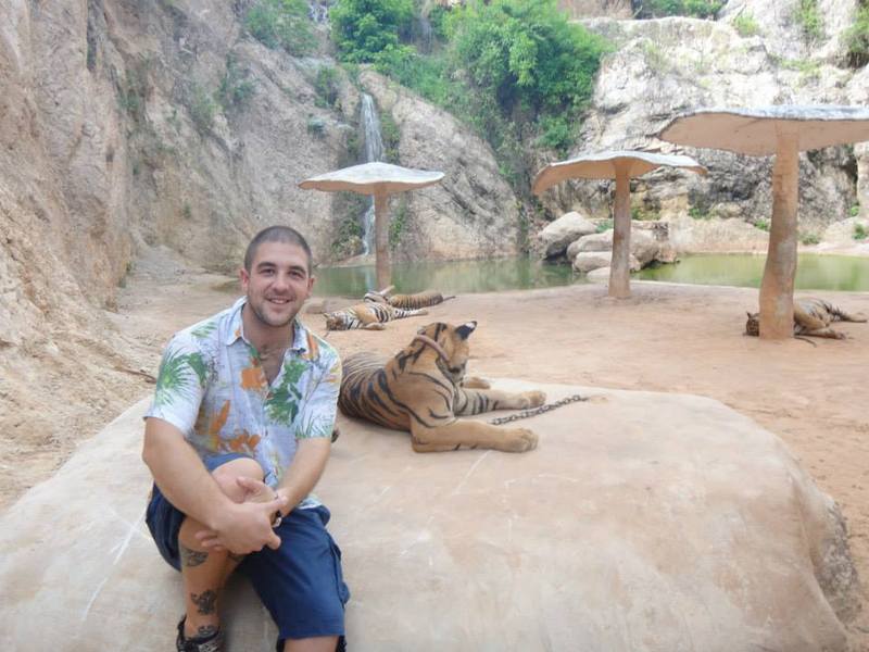 Date this nice looking Brazil man Bestija from Salvador BR9064