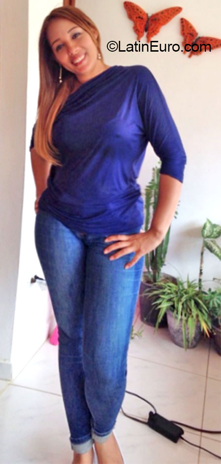 Date this georgeous Dominican Republic girl Mildred from Santiago DO20121