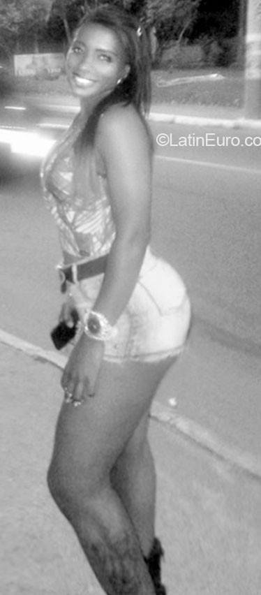 Date this sultry Brazil girl Aline paula from Rio De Janeiro BR9349