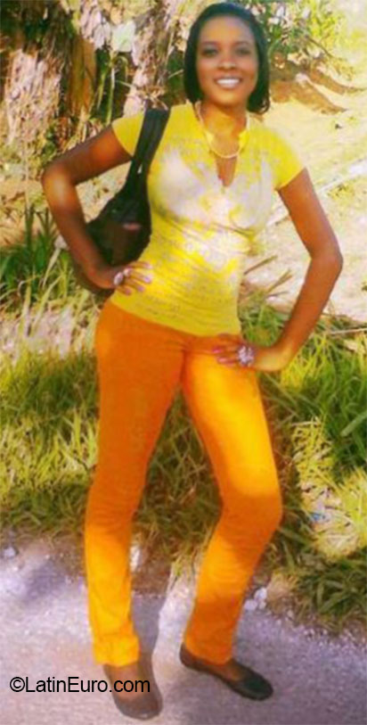 Date this gorgeous Jamaica girl Chrystal from Kingston JM1883