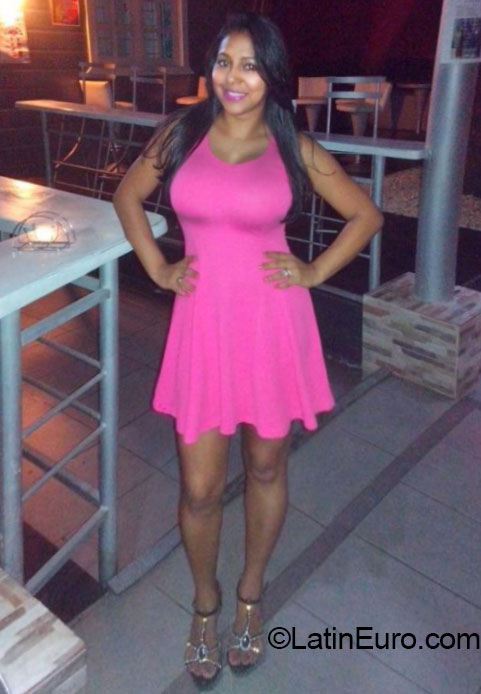 Date this sensual Dominican Republic girl Angelina from Santiago DO20408
