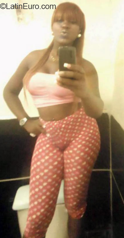 Date this georgeous Dominican Republic girl Ana dilia from Santo Domingo DO22996