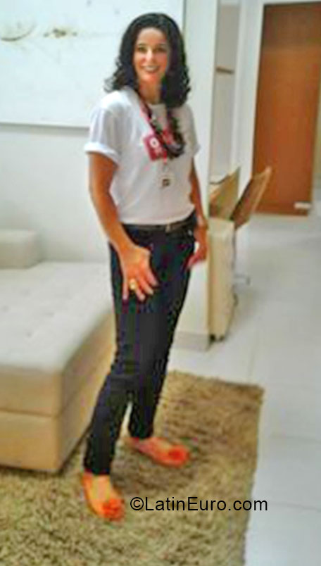 Date this funny Brazil girl Adriana from Volta Redonda BR9131