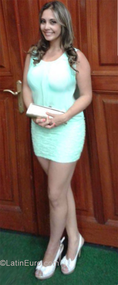 Date this nice looking Colombia girl Gala from Villavicencio CO16583