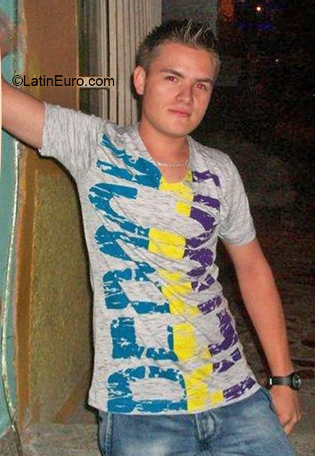 Date this exotic Colombia man Diben from Medellin CO16731