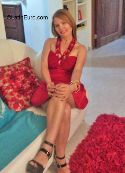 Date this charming Dominican Republic girl Lia from Santiago DO20922