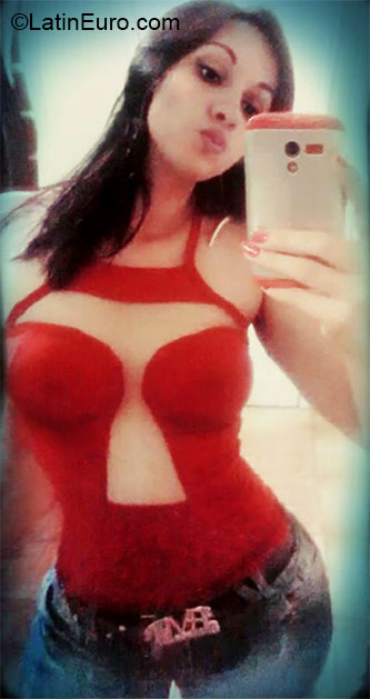 Date this athletic Brazil girl Gracie from Cajati BR9187