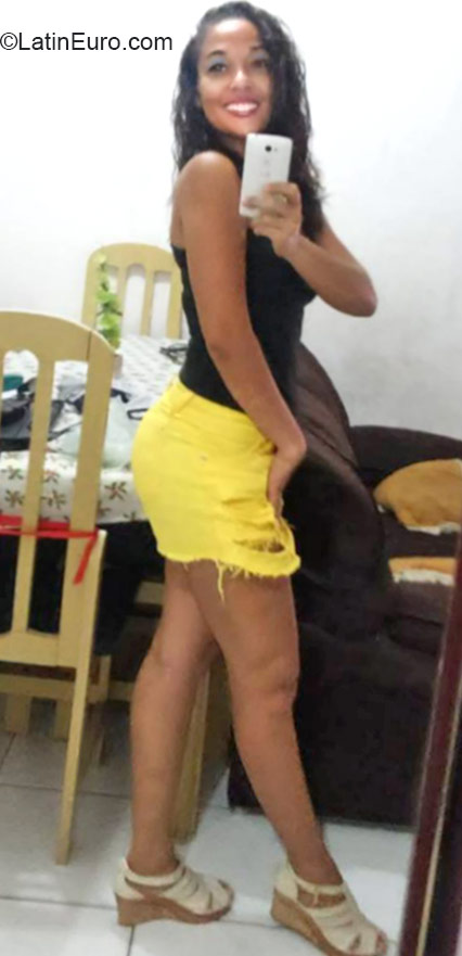 Date this sultry Brazil girl Vane from Recife BR9191