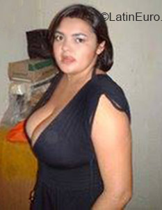 Date this young Brazil girl Maria from Natal BR9197