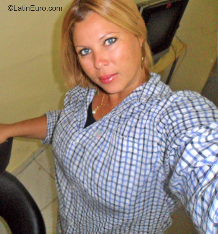 Date this beautiful Brazil girl Lucy from Rio De Janeiro BR9199