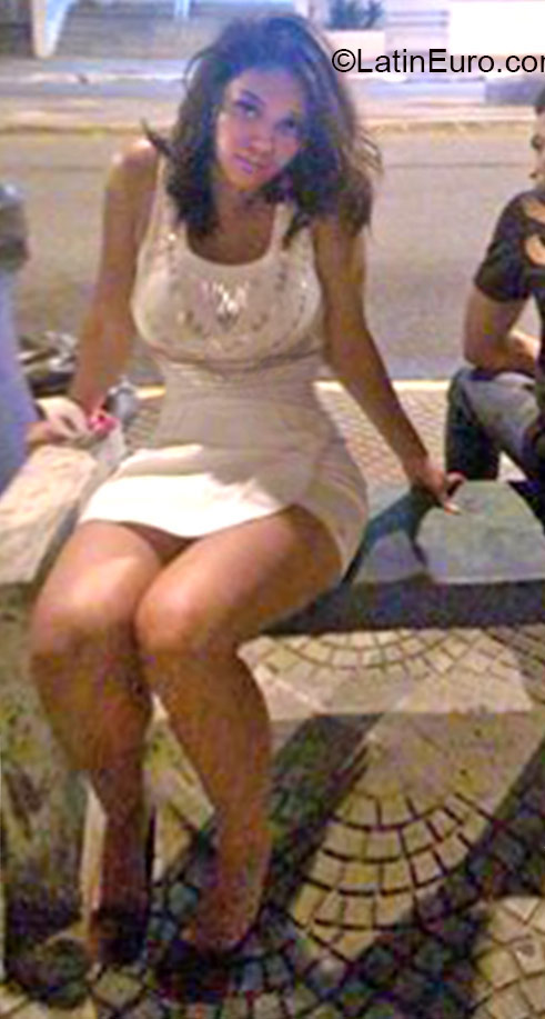 Date this sensual Brazil girl Luana from Sao Paulo BR9206