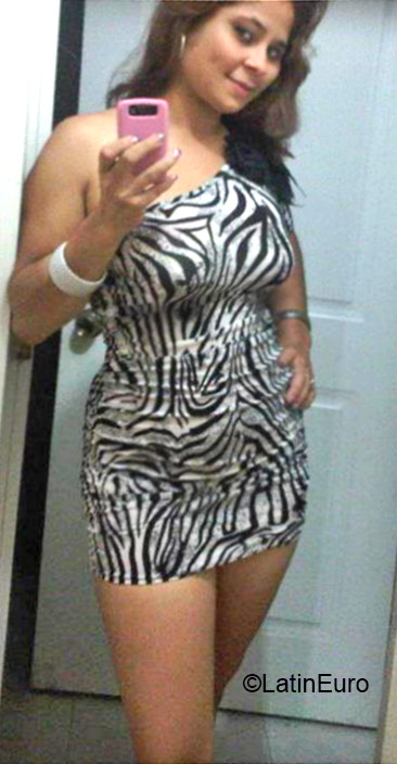 Date this athletic Dominican Republic girl Yeraldin from Santiago DO21341