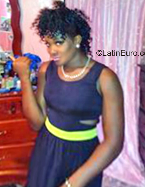 Date this gorgeous Jamaica girl Arina from Kingston JM2172