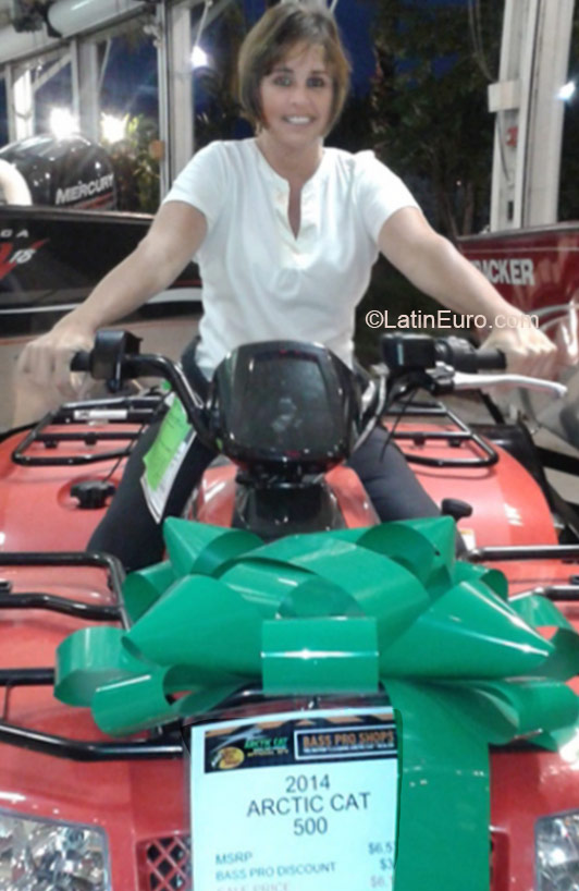 Date this passionate Venezuela girl Carolina from Carcas VE407