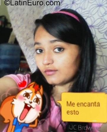 Date this sensual Honduras girl Astrid from Tegucigalpa HN1462