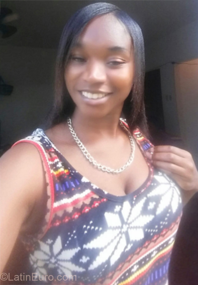 Date this lovely Jamaica girl Lady_Ice from Kingston JM2003
