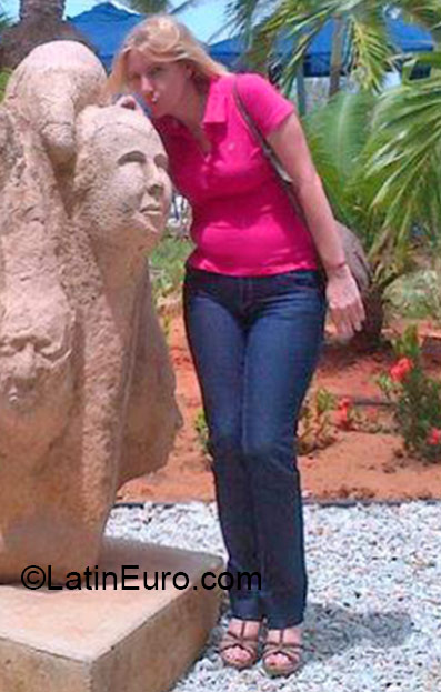 Date this young Venezuela girl Olga from Caracas VE466