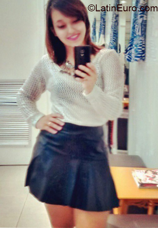 Date this cute Brazil girl Jessica from Sao Paulo BR9347