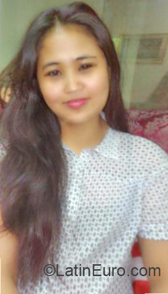 Date this charming Philippines girl Diana from San Carlos City PH779