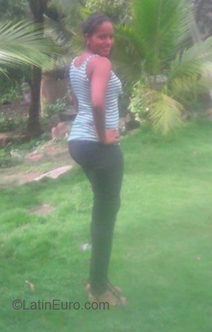 Date this lovely Honduras girl Susi from Tegucigalpa HN1543