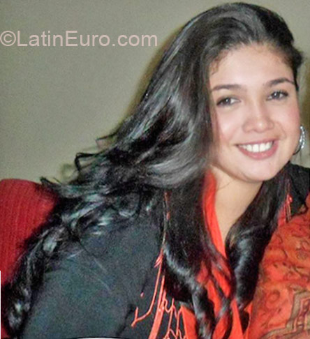Date this hot Colombia girl Paola from Cucuta CO17551