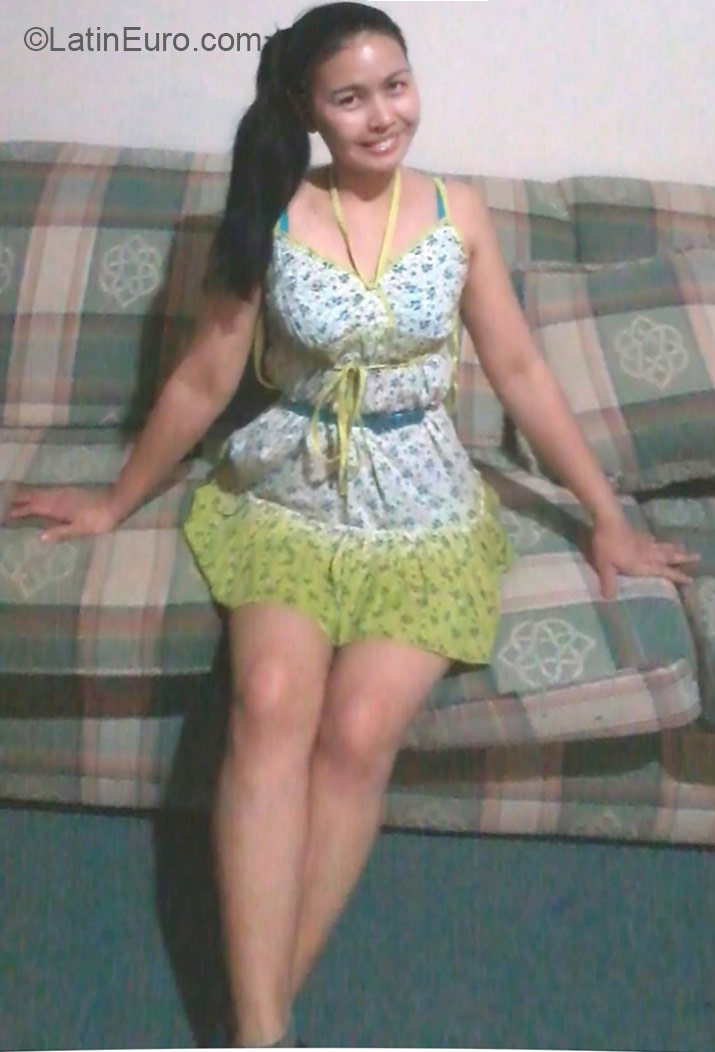 Date this georgeous Philippines girl Leah from Davao City PH784