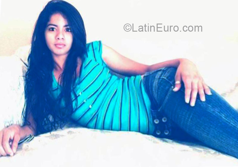 Date this young Honduras girl Sonia Cruz from Tegucigalpa HN1553