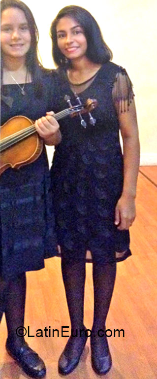 Date this funny Venezuela girl Joelyis from Carupana VE529