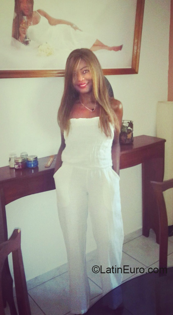 Date this tall Panama girl Carola from Panama City PA627